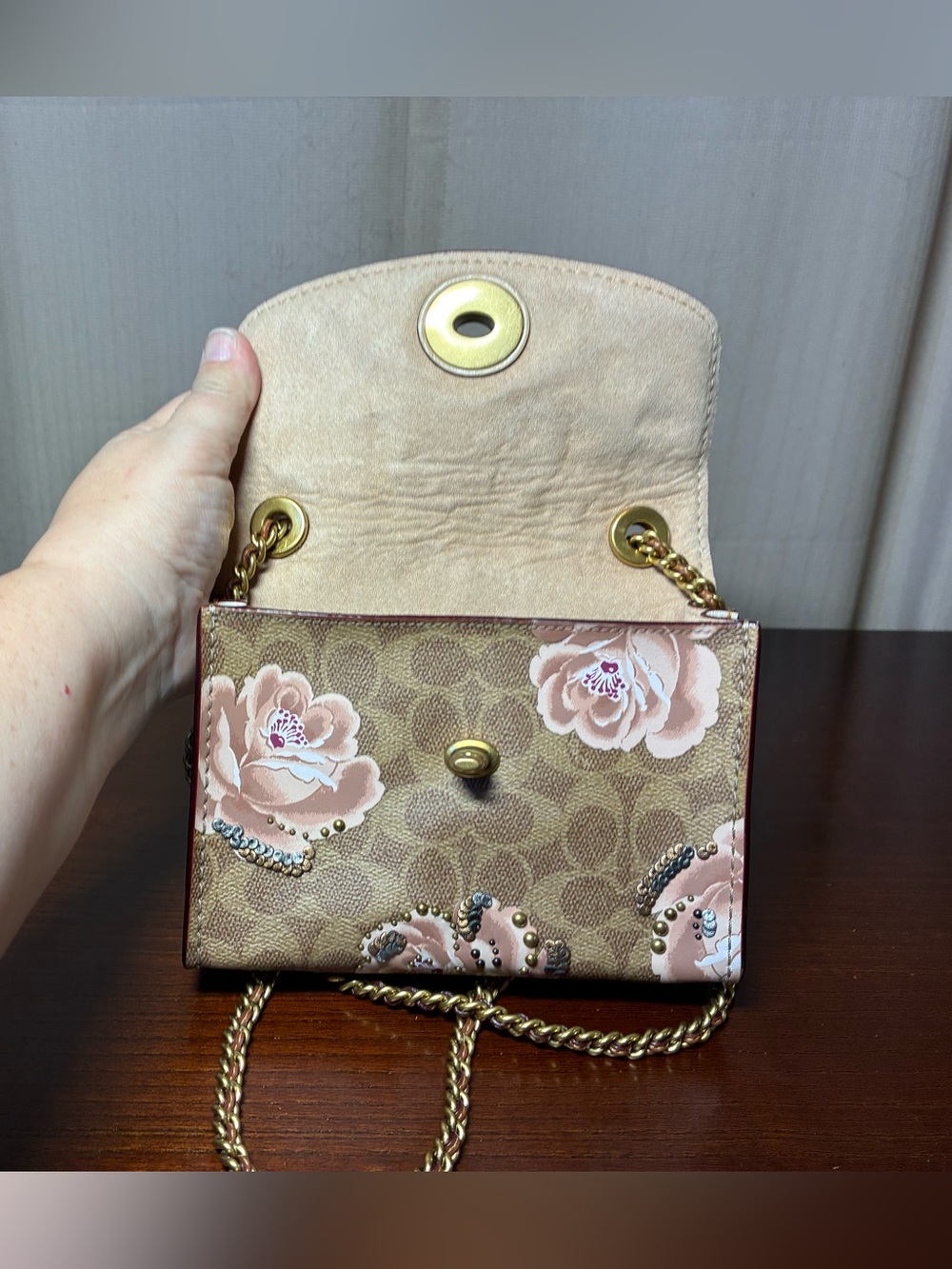 Coach Parker 18 Signature Floral Appliqué Crossbody - Picture 3 of 7